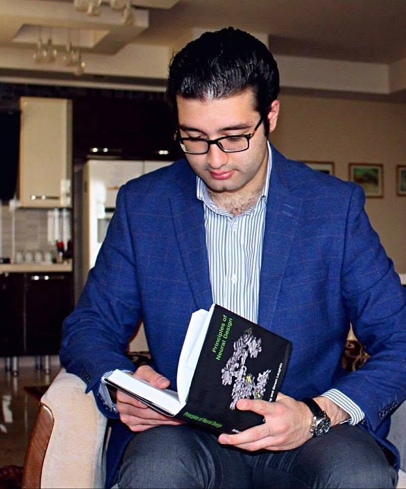 Saman Arfaie reading